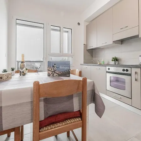 Realkasa Fiera District Flat 아파트 *