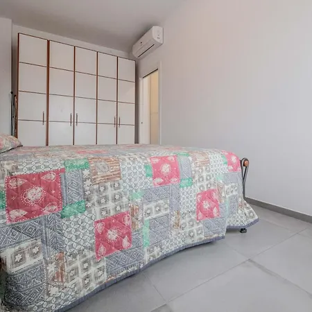 아파트 Realkasa Fiera District Flat 볼로냐