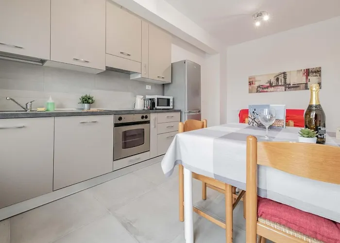 Realkasa Fiera District Flat * Bologne